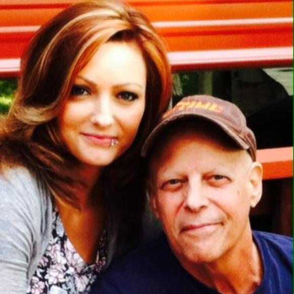 Meet your Posher, Beth - Picture 1 of 1